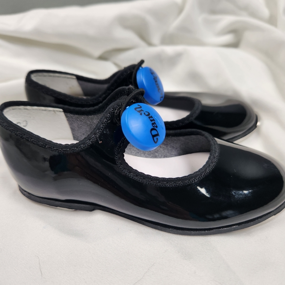Tap shoes size 6 1/2 M
